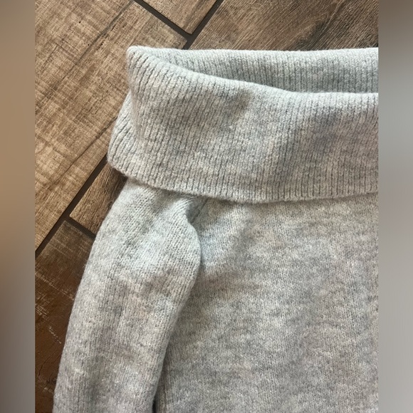 Gap sweater - Picture 2 of 6